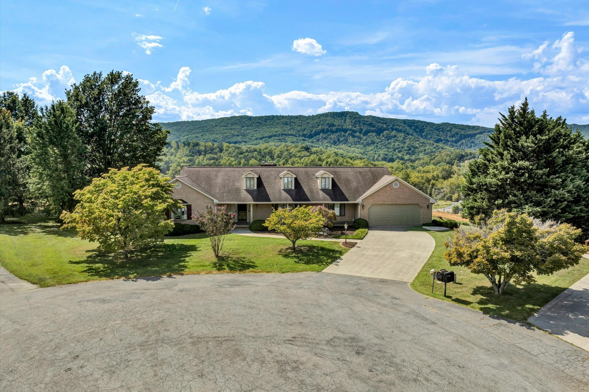 3 Aspen DR - Photo 4