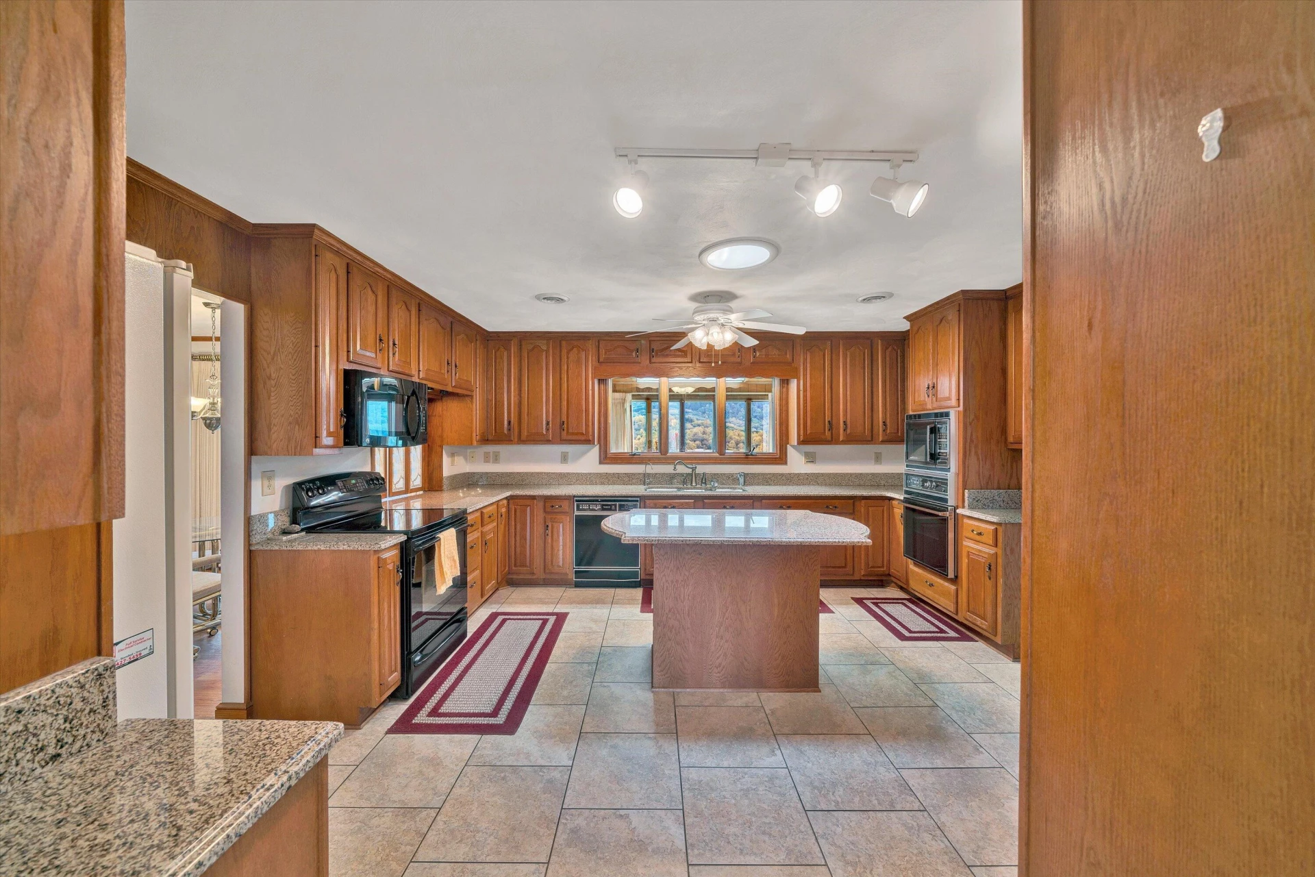 3 Aspen DR - Photo 12