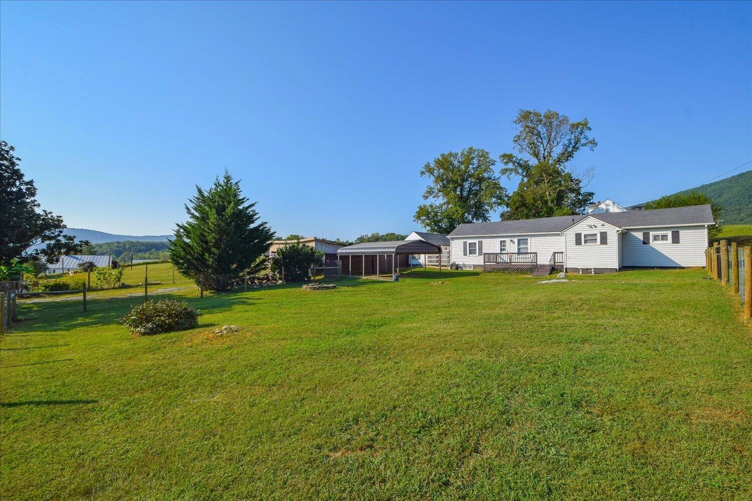 4011 Bandy RD - Photo 13
