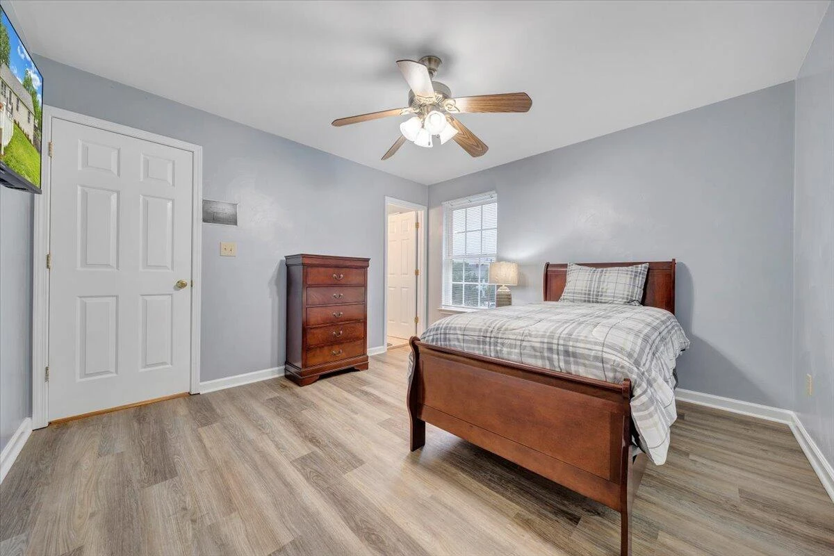 1152 Murray AVE SE - Photo 18