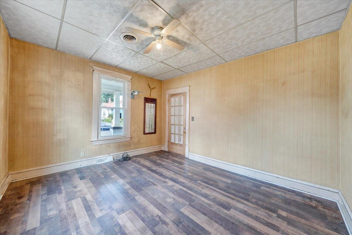 1105 Morehead AVE SE - Photo 15