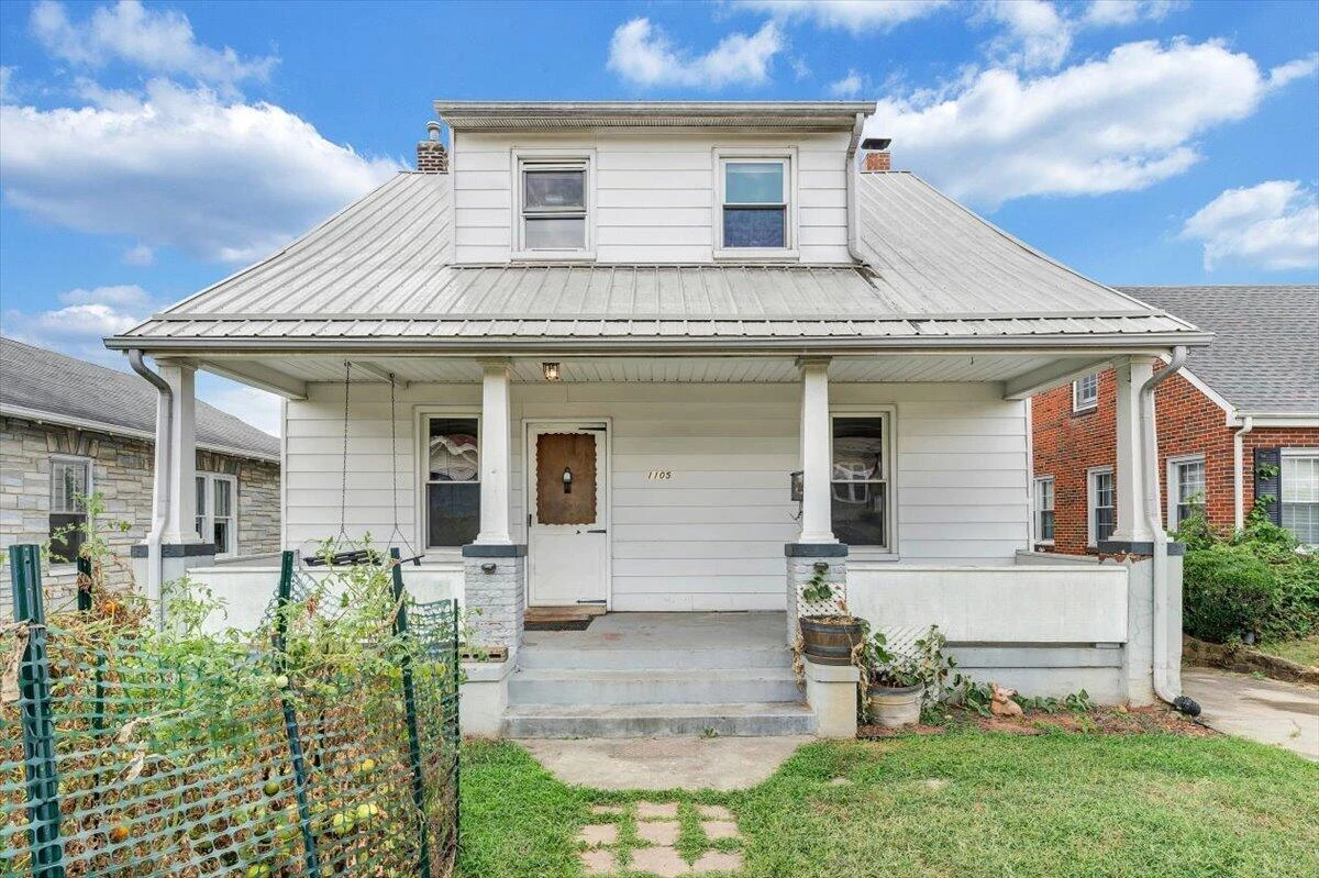 1105 Morehead AVE SE - Photo 32
