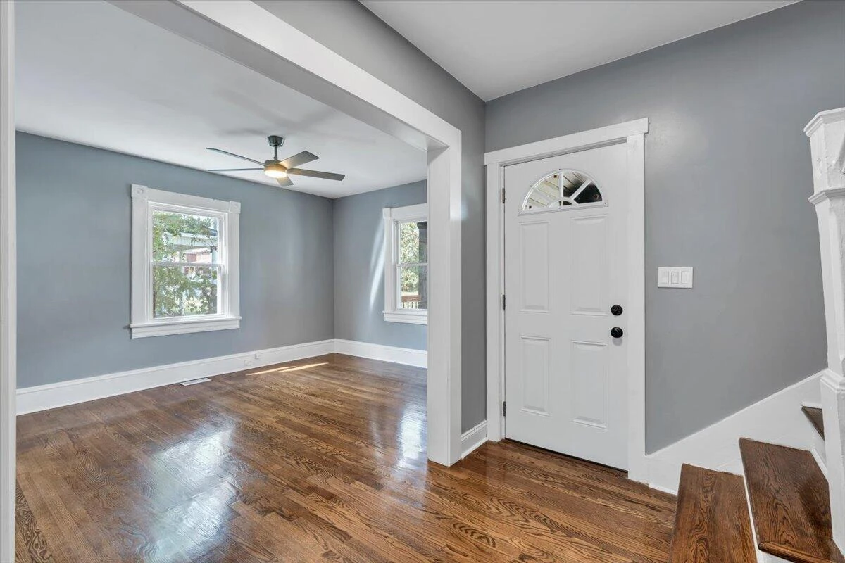 1724 Orange AVE NW - Photo 6