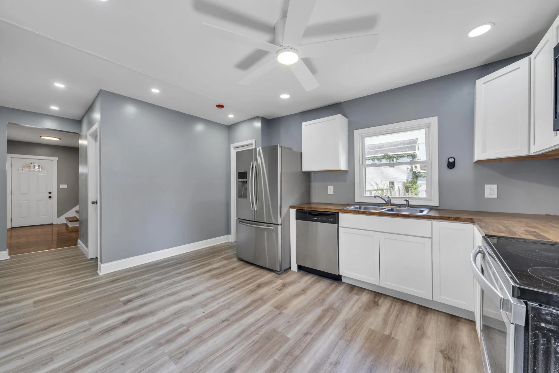 1724 Orange AVE NW - Photo 13