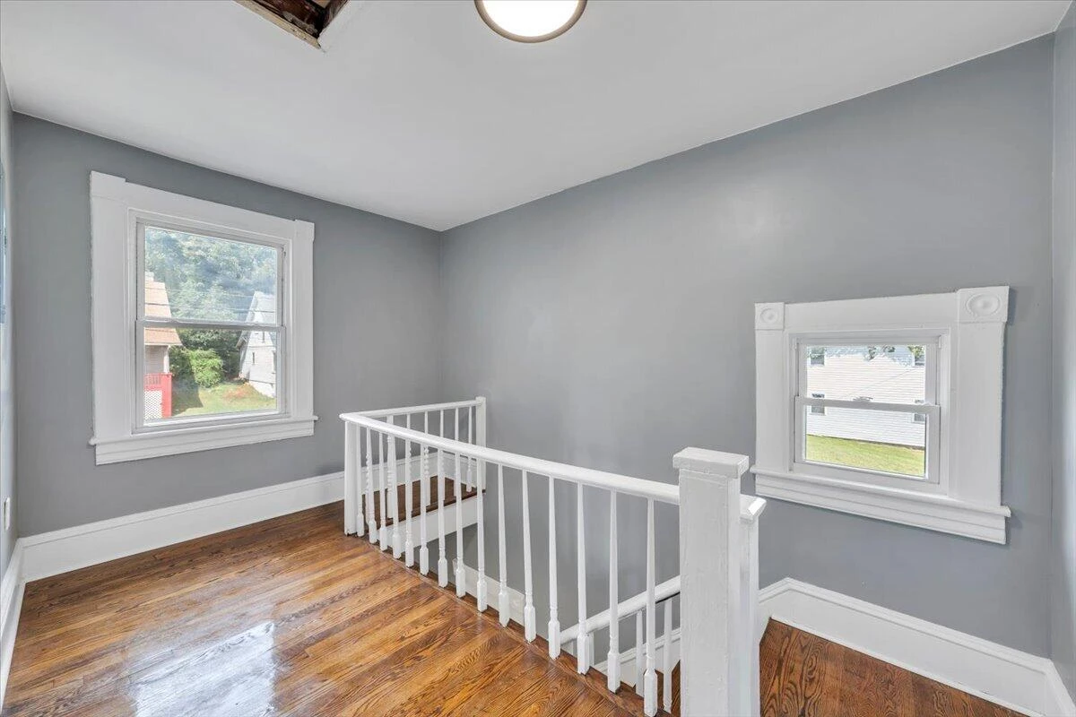 1724 Orange AVE NW - Photo 17