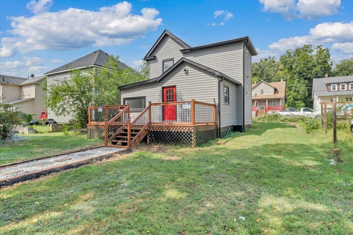 1724 Orange AVE NW - Photo 26