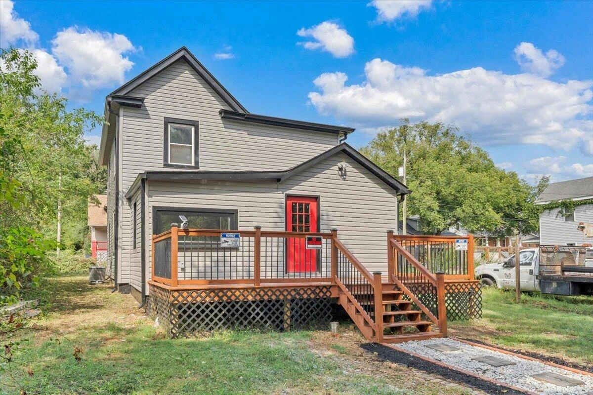 1724 Orange AVE NW - Photo 29