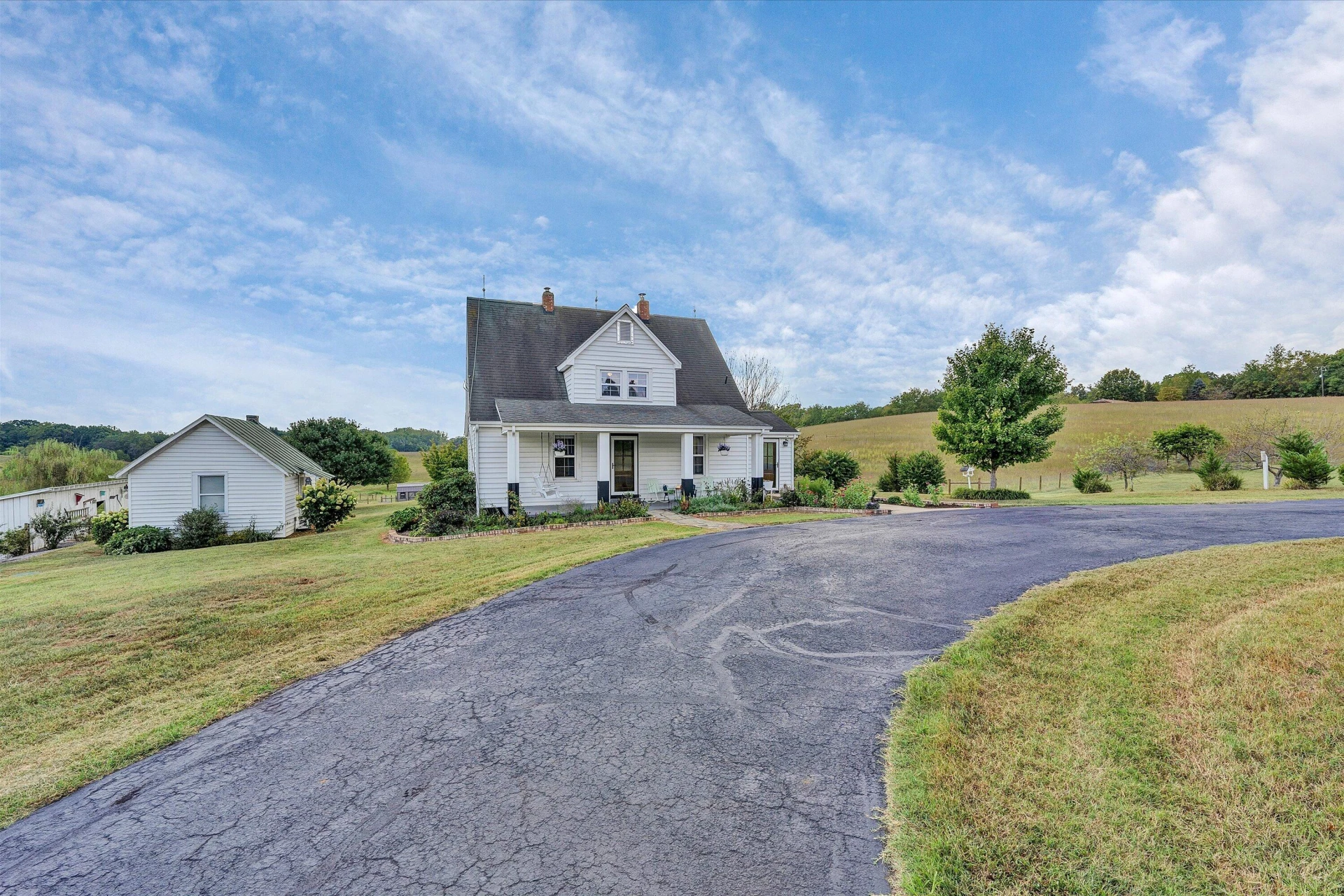 6200 Stewartsville RD - Photo 2
