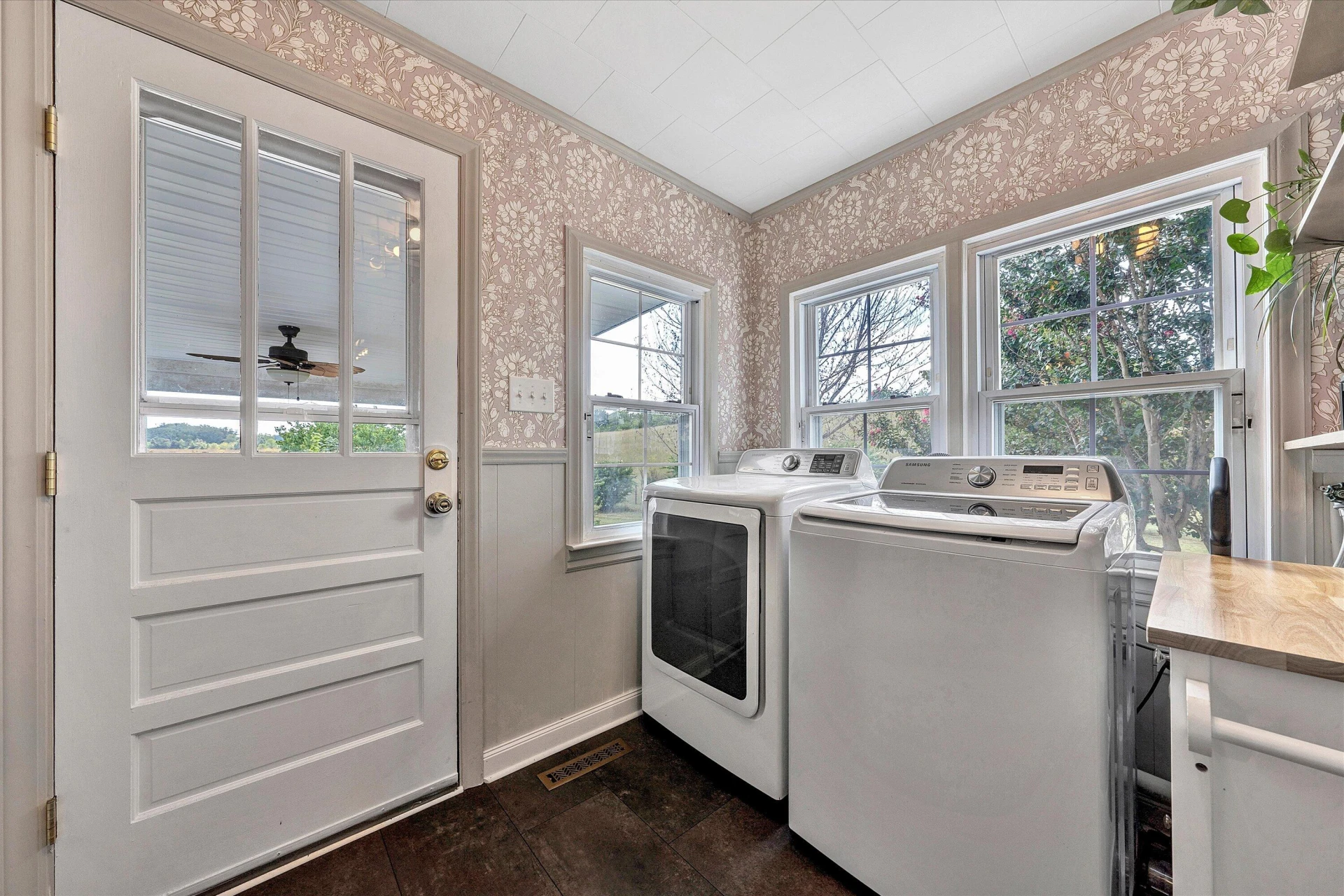 6200 Stewartsville RD - Photo 34