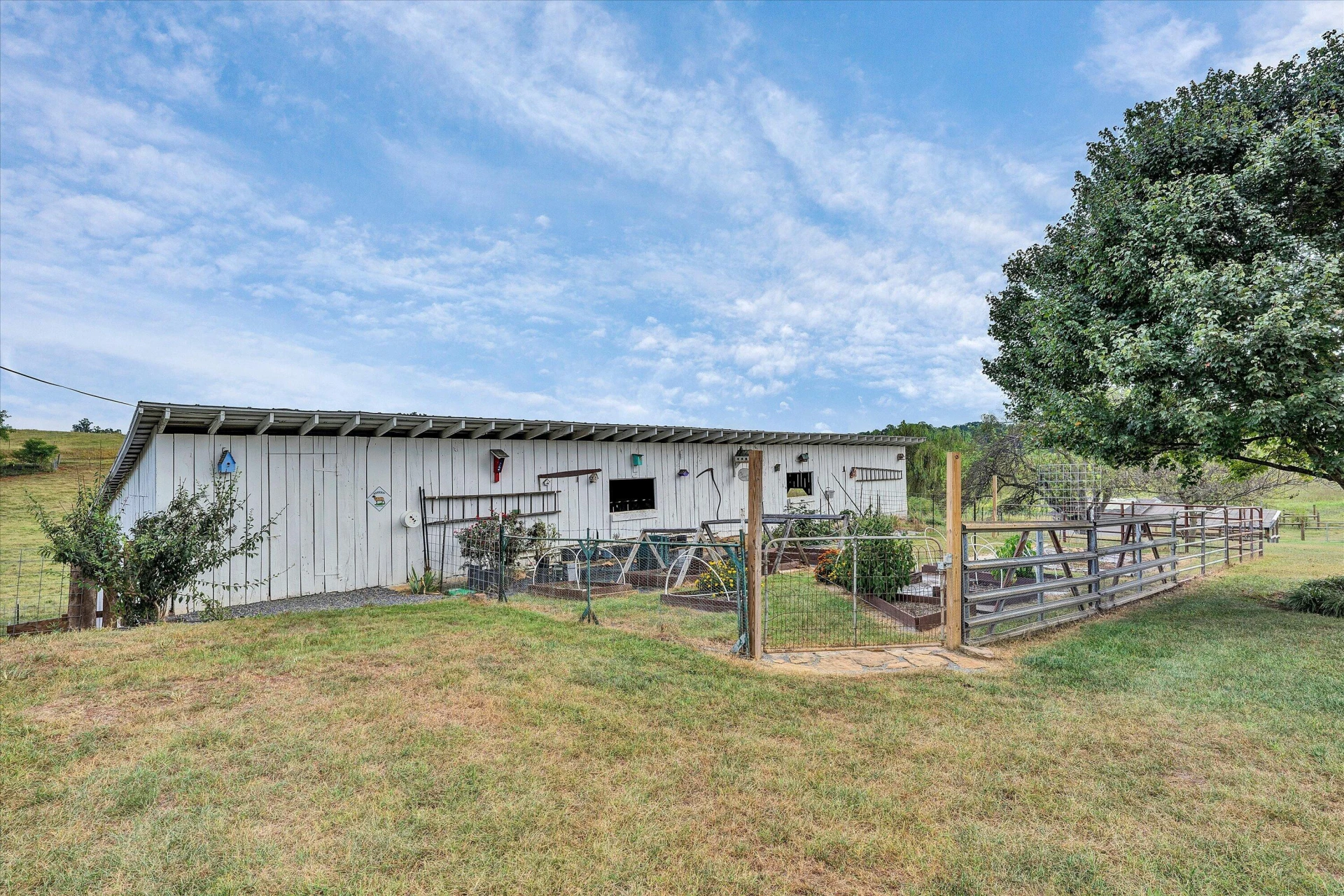 6200 Stewartsville RD - Photo 46