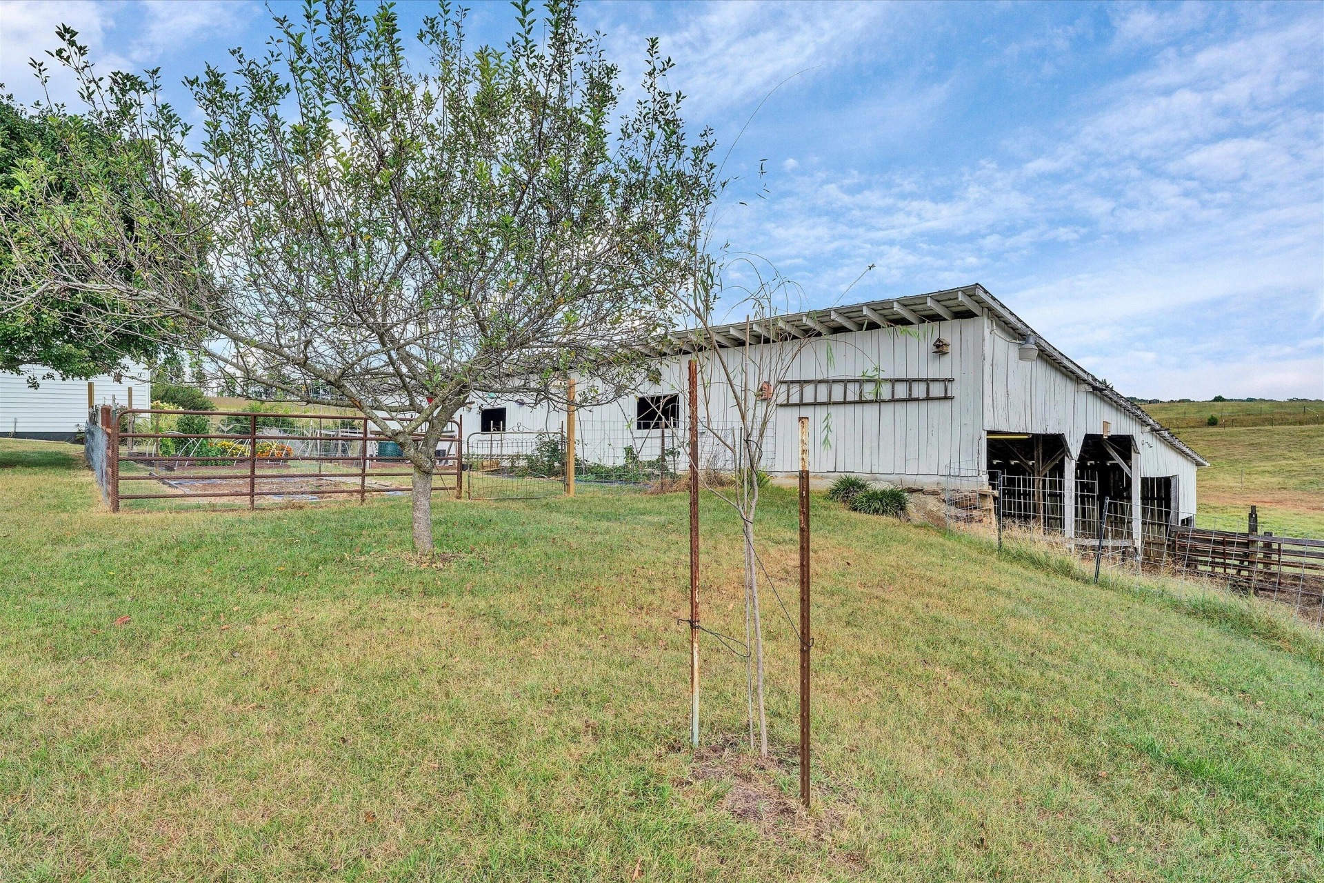 6200 Stewartsville RD - Photo 55