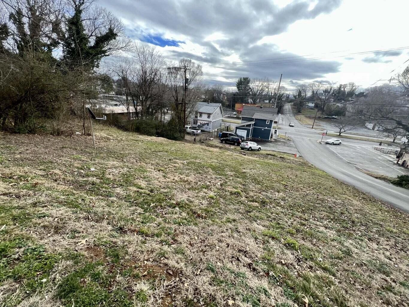 3938 Virginia AVE NW - Photo 4