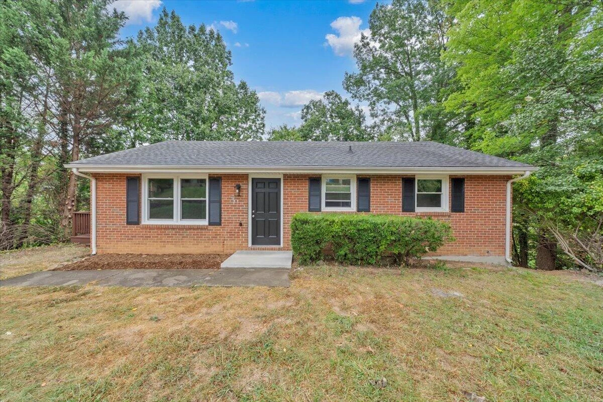 919 Glenn Ridge RD NW
