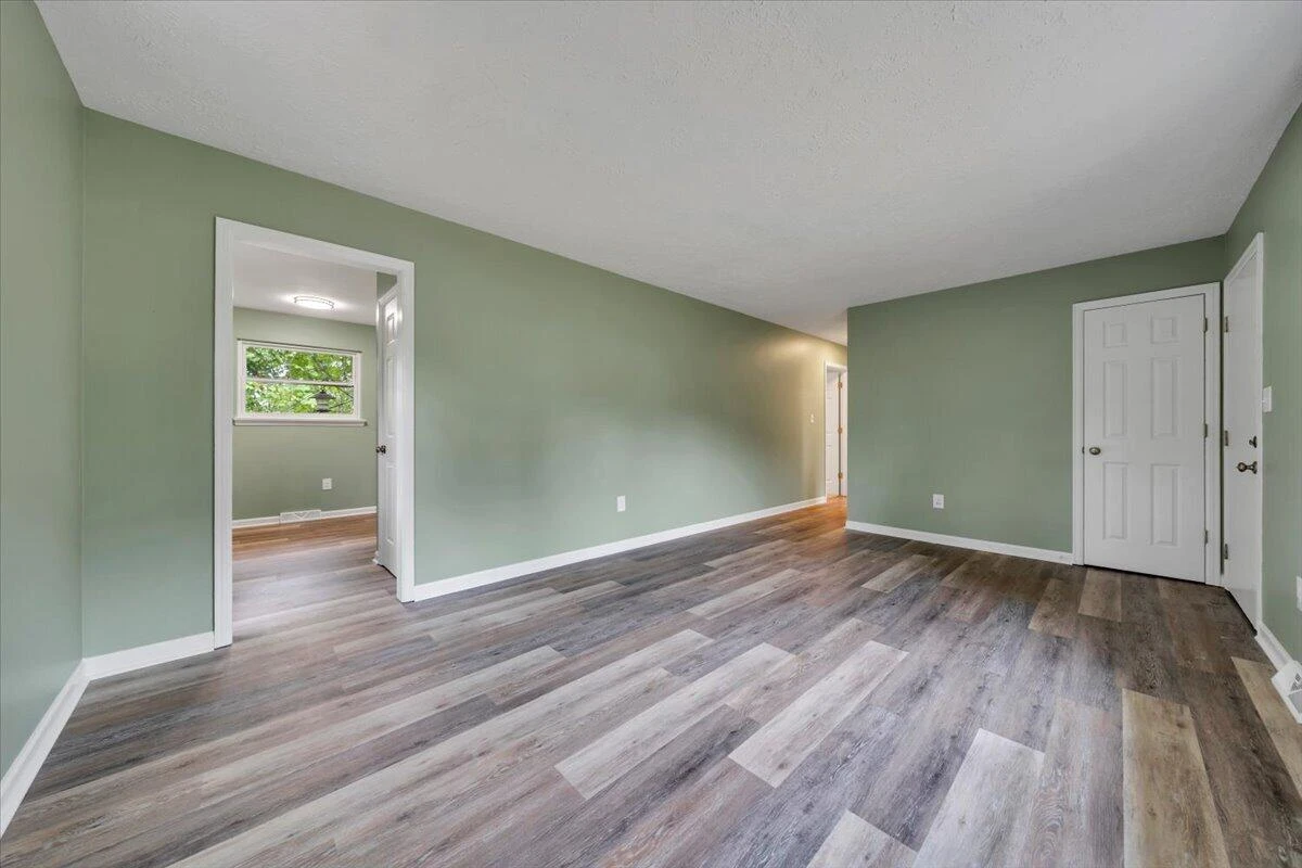 919 Glenn Ridge RD NW - Photo 8