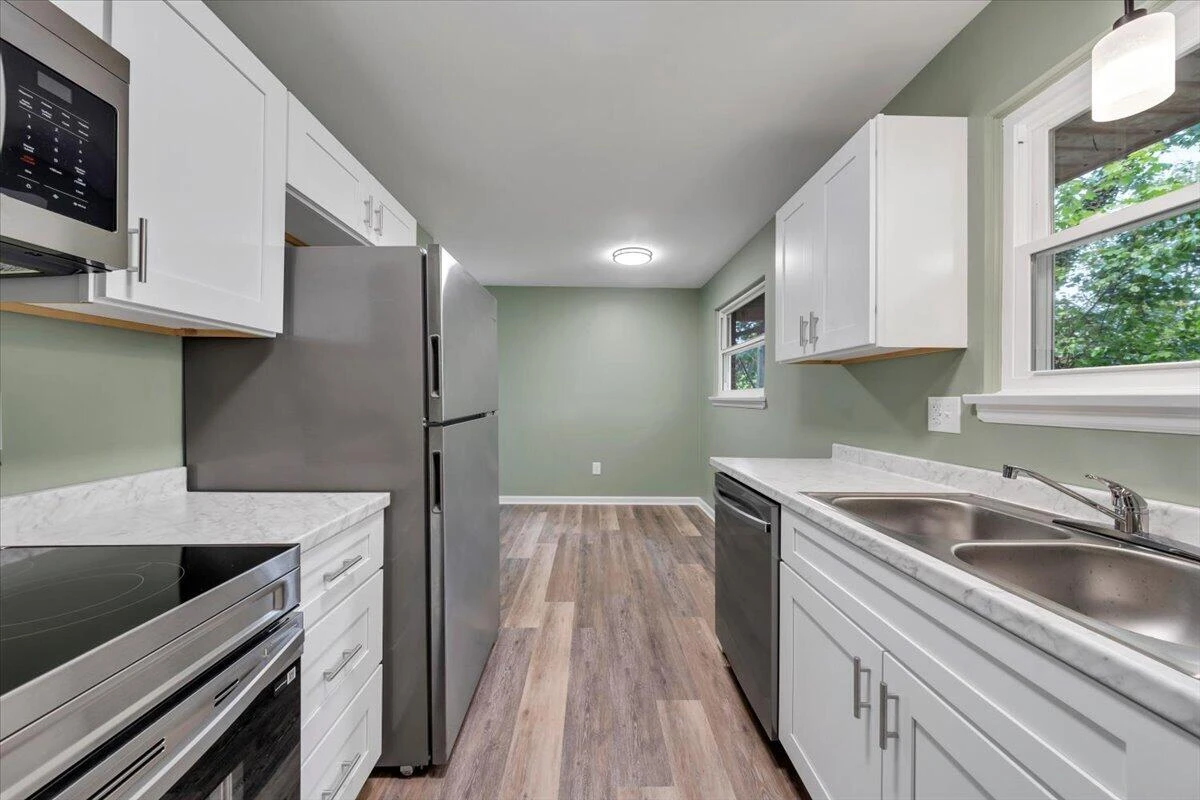 919 Glenn Ridge RD NW - Photo 10