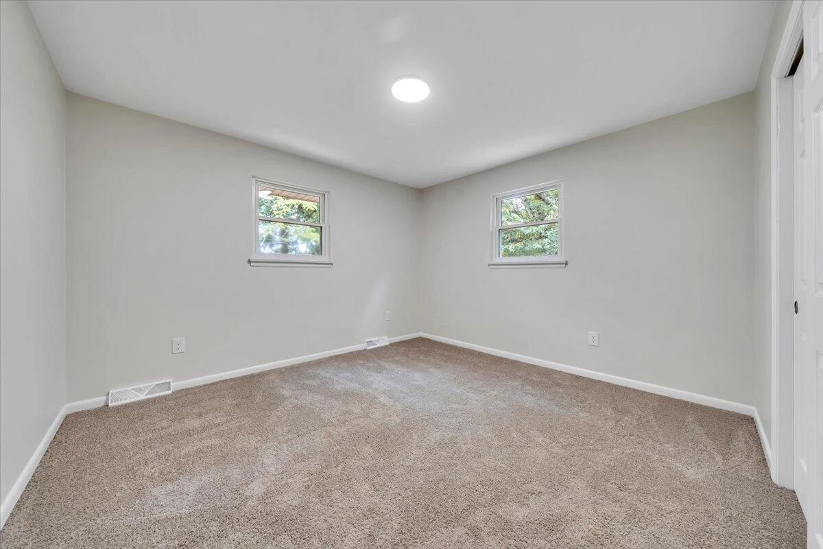 919 Glenn Ridge RD NW - Photo 21