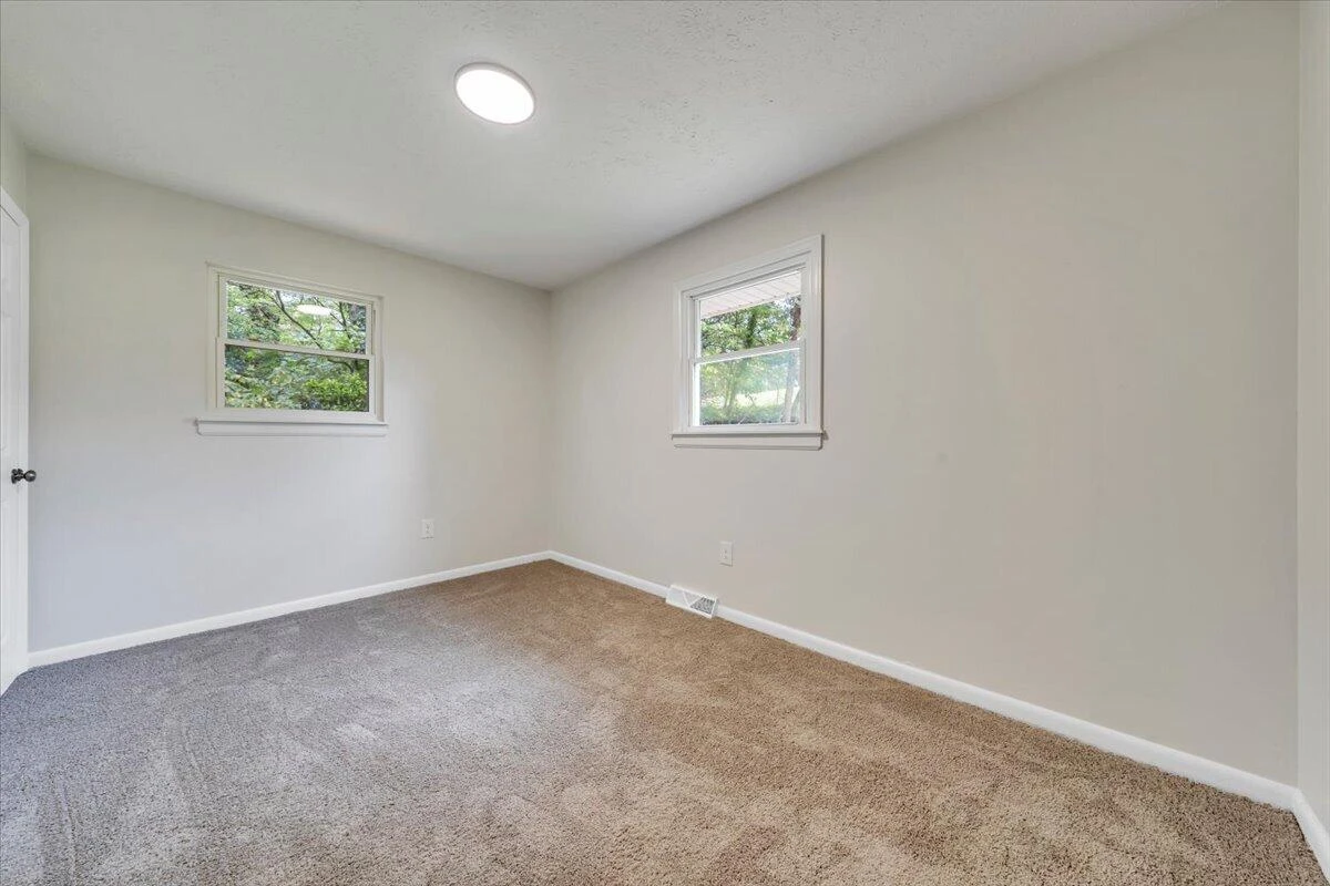 919 Glenn Ridge RD NW - Photo 23