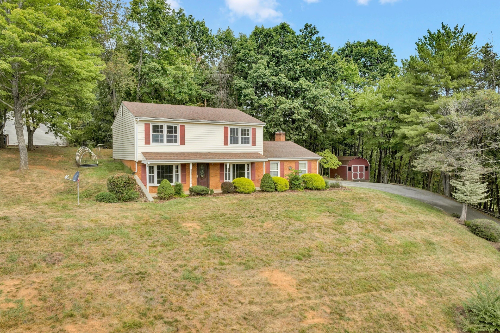162 Ridgeview RD - Photo 2