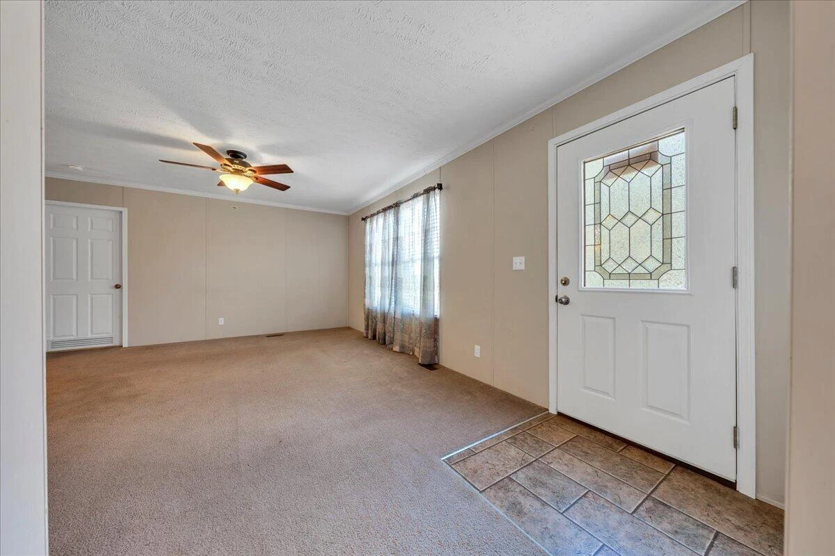 106 Crest CT - Photo 4