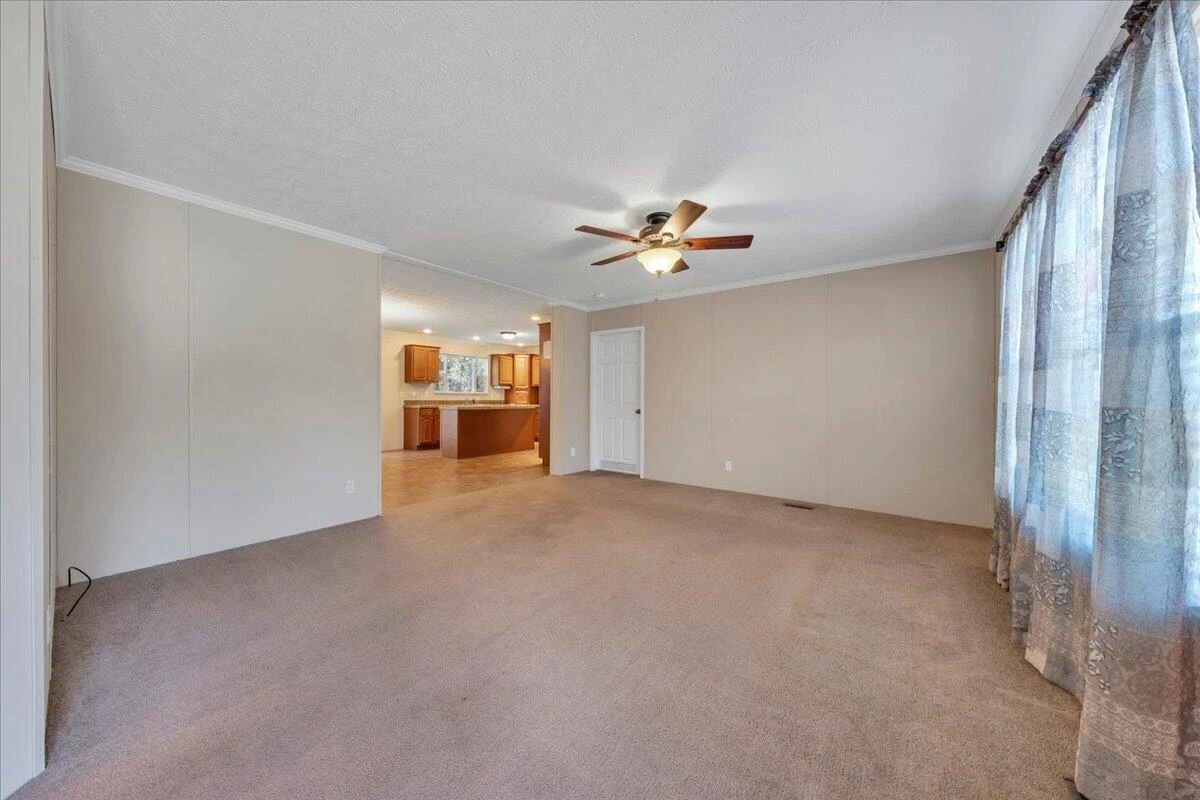 106 Crest CT - Photo 6