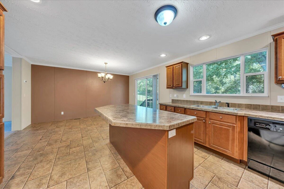 106 Crest CT - Photo 16