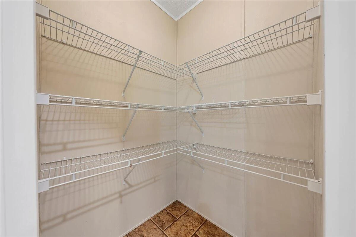 106 Crest CT - Photo 17