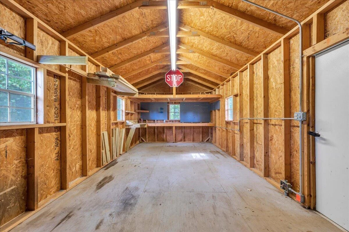 106 Crest CT - Photo 31