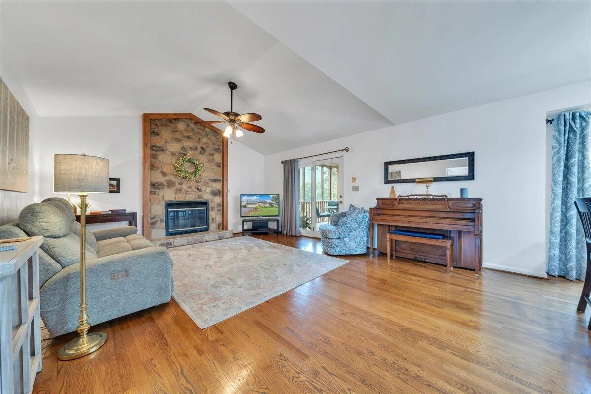 5547 Winesap DR - Photo 6