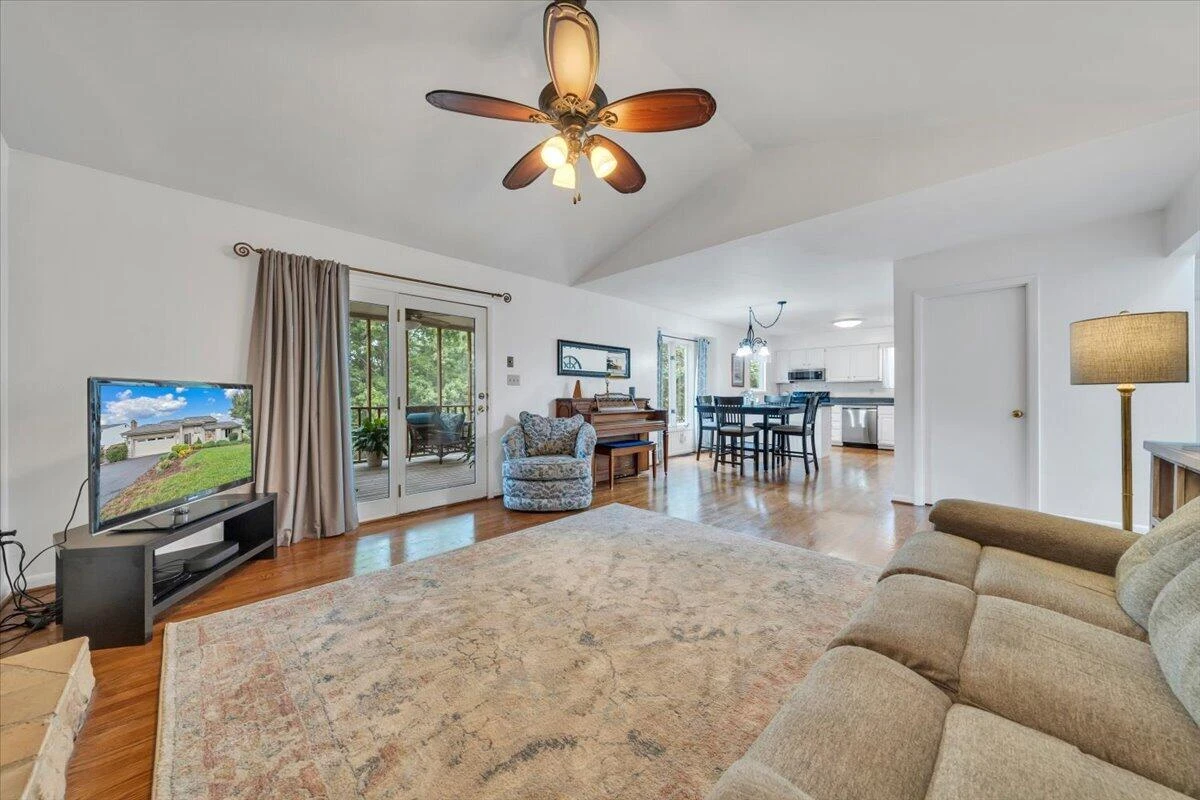 5547 Winesap DR - Photo 14