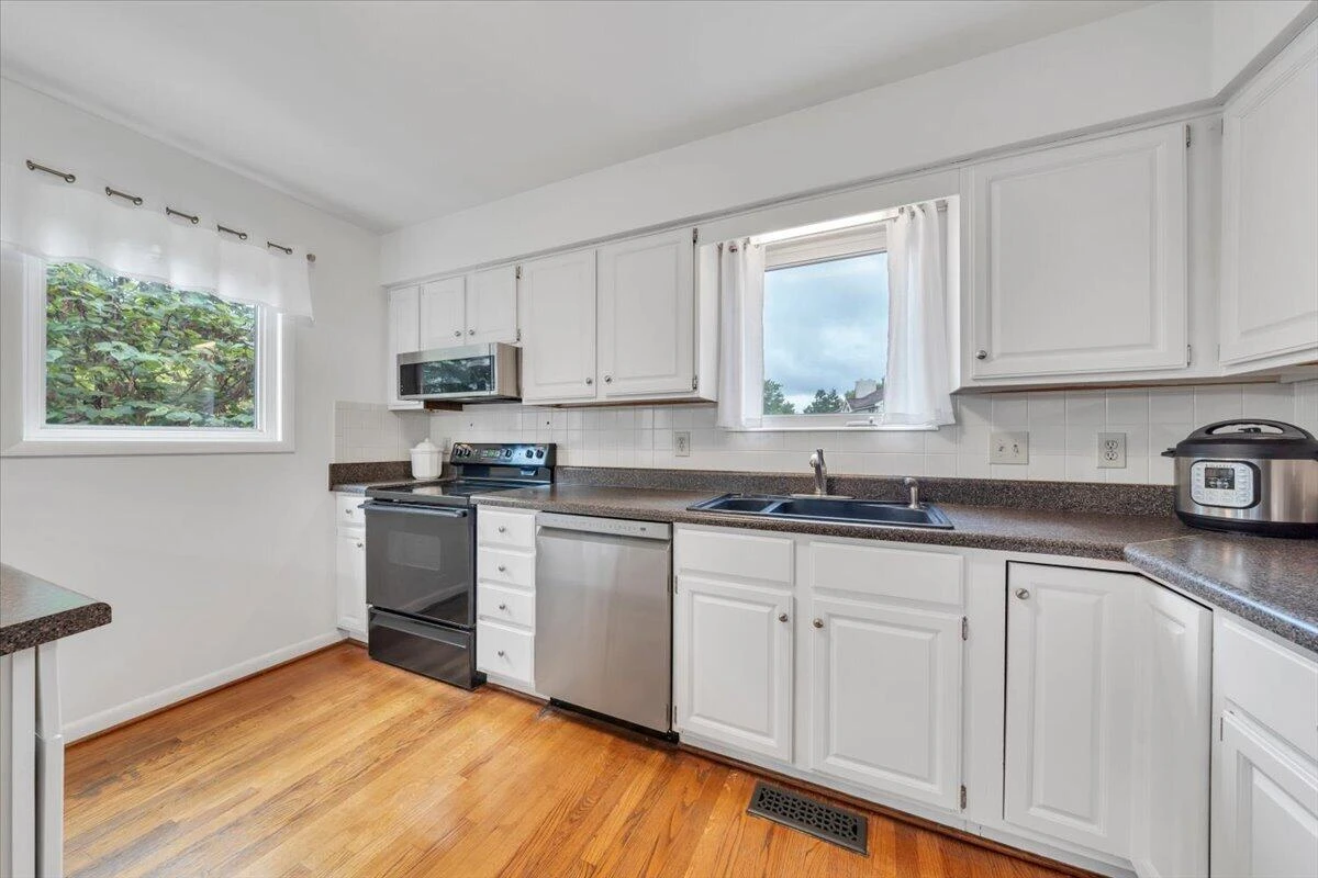 5547 Winesap DR - Photo 27