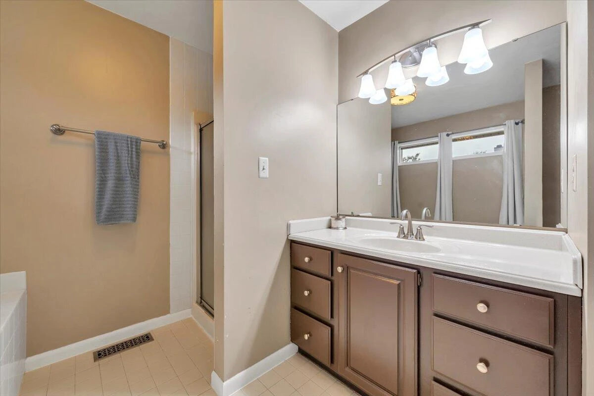 5547 Winesap DR - Photo 39