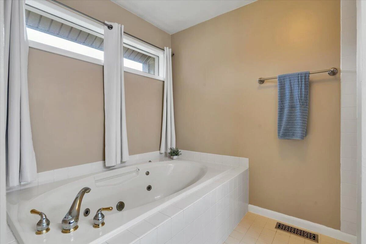 5547 Winesap DR - Photo 40