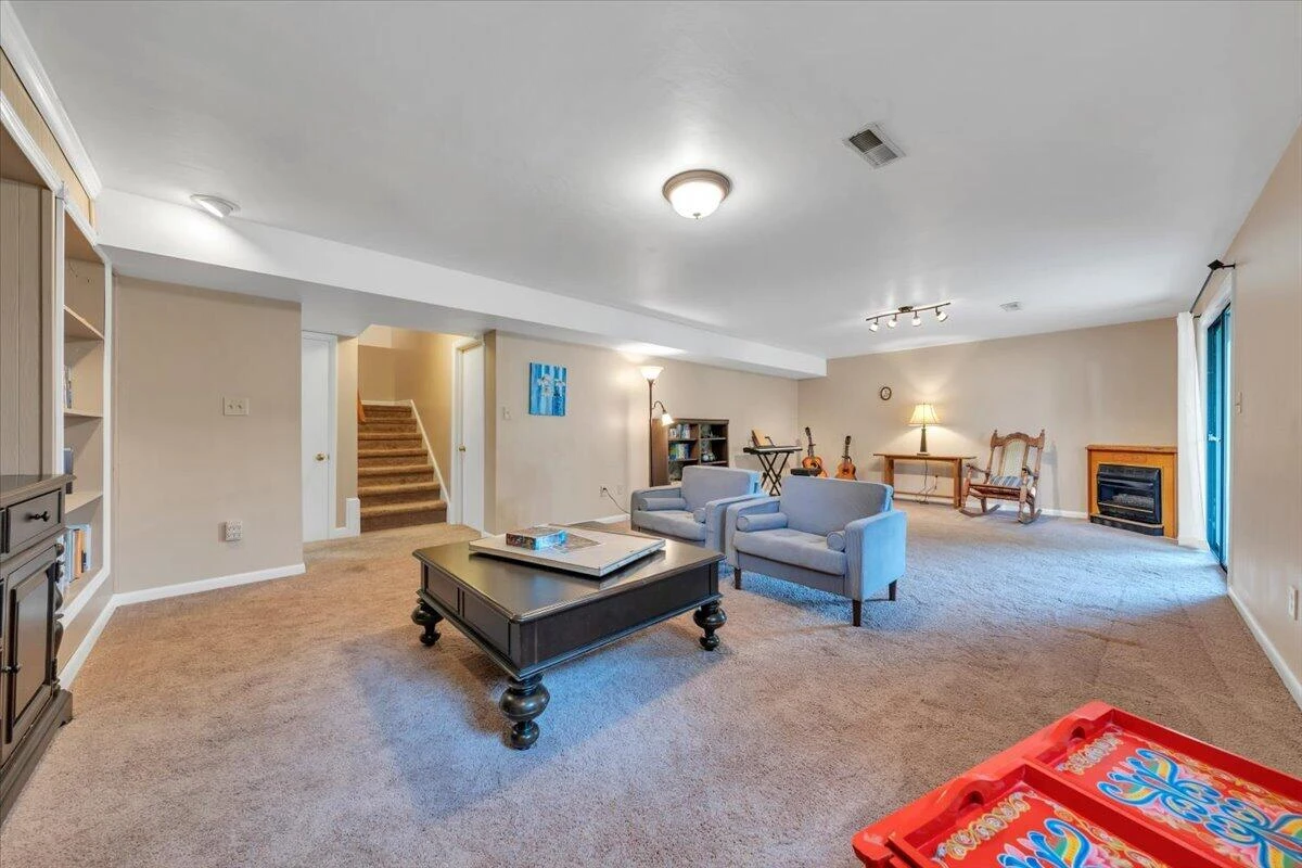 5547 Winesap DR - Photo 43