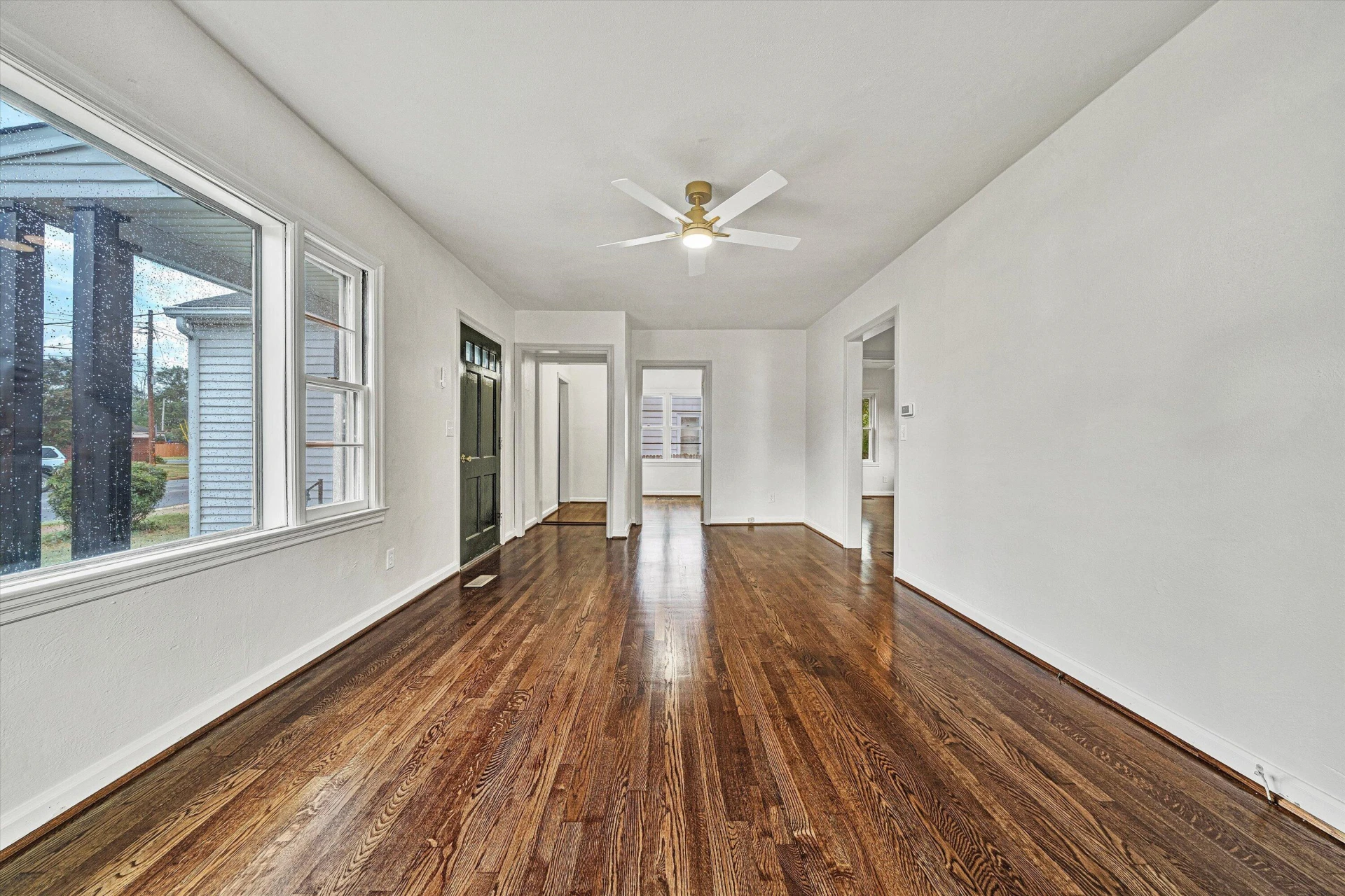 3219 Yardley DR NW - Photo 3
