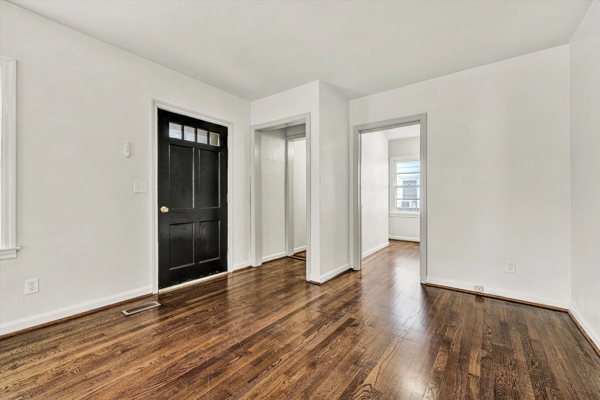 3219 Yardley DR NW - Photo 6