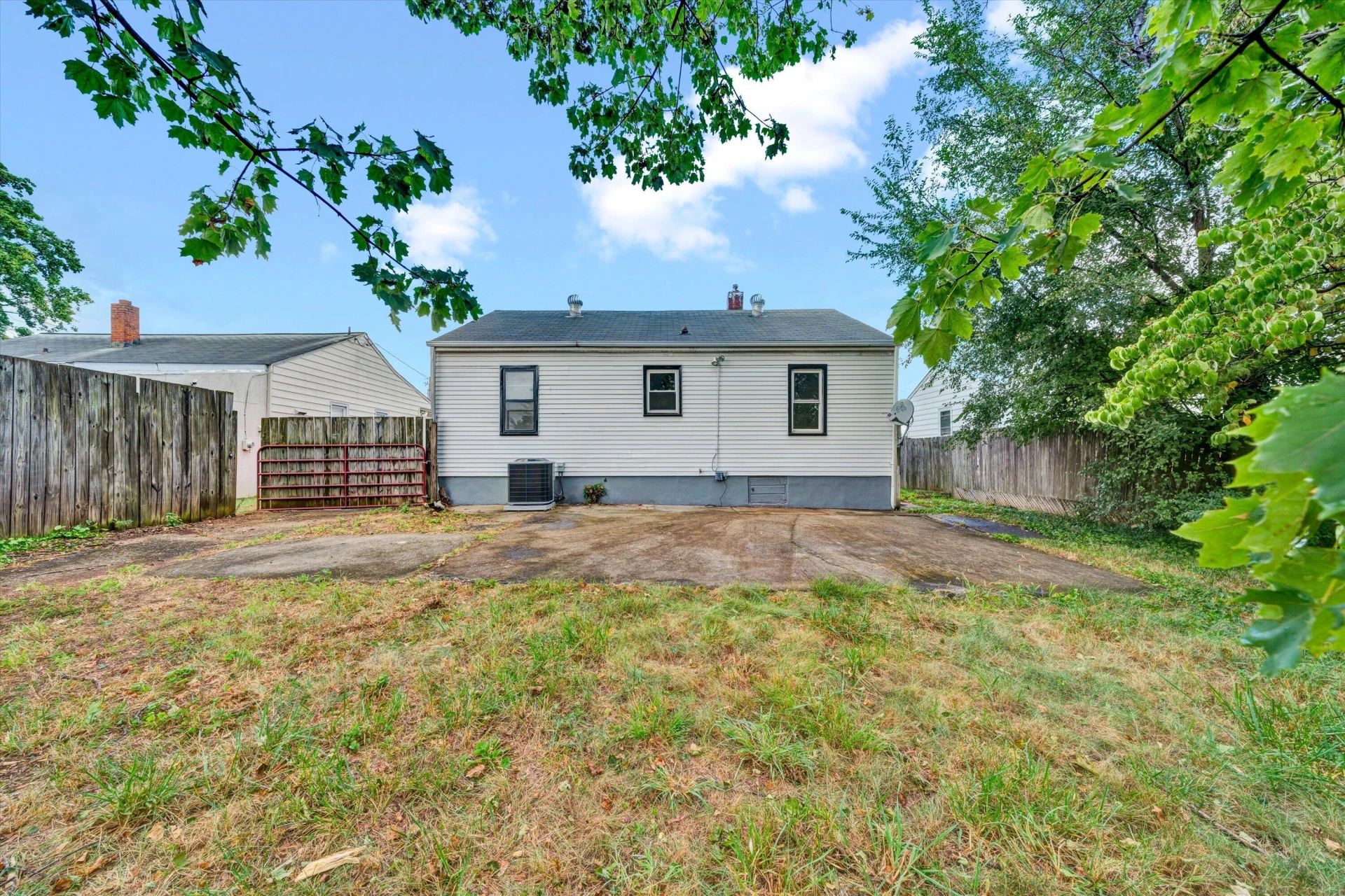 3219 Yardley DR NW - Photo 23