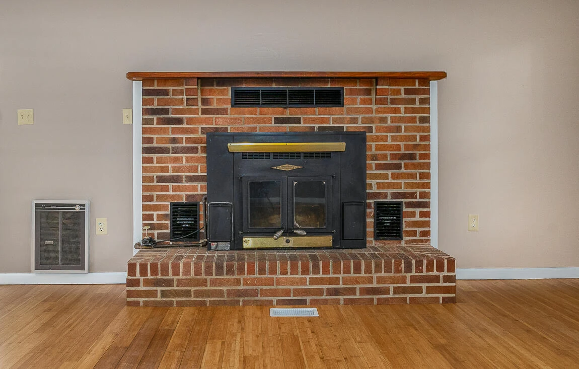 674 E 14th ST - Photo 8