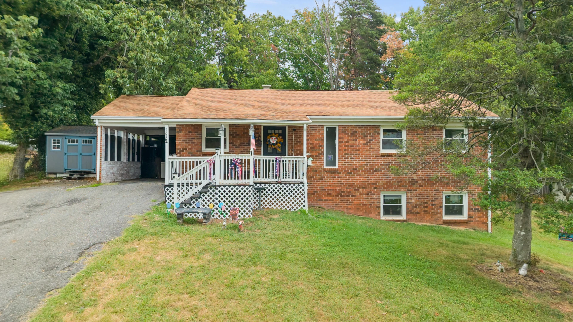 1012 Moreview DR
