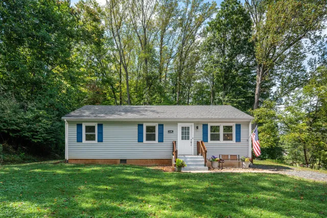 120 Willow LN, Madison Heights, VA, 24572