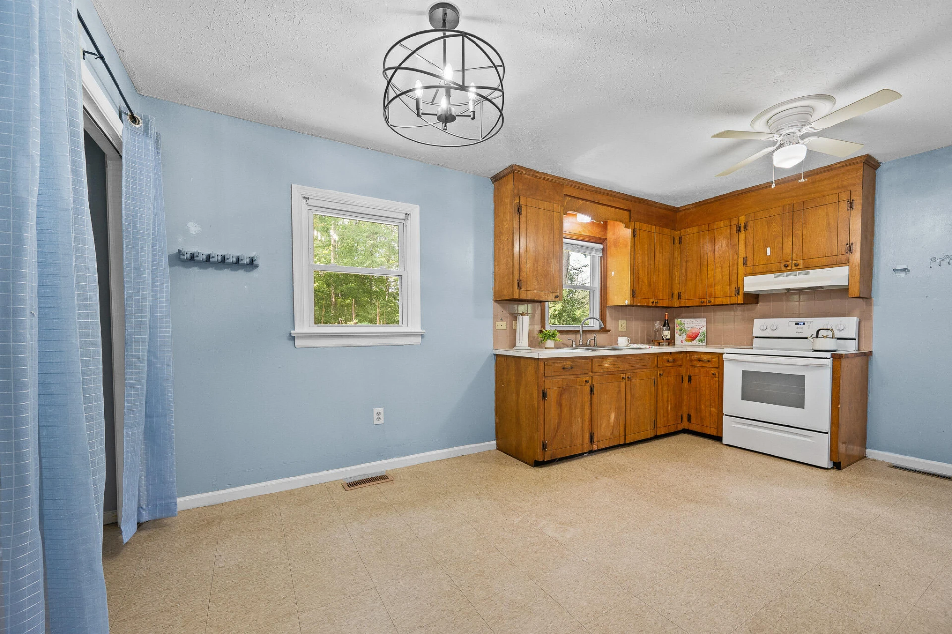 120 Willow LN - Photo 13