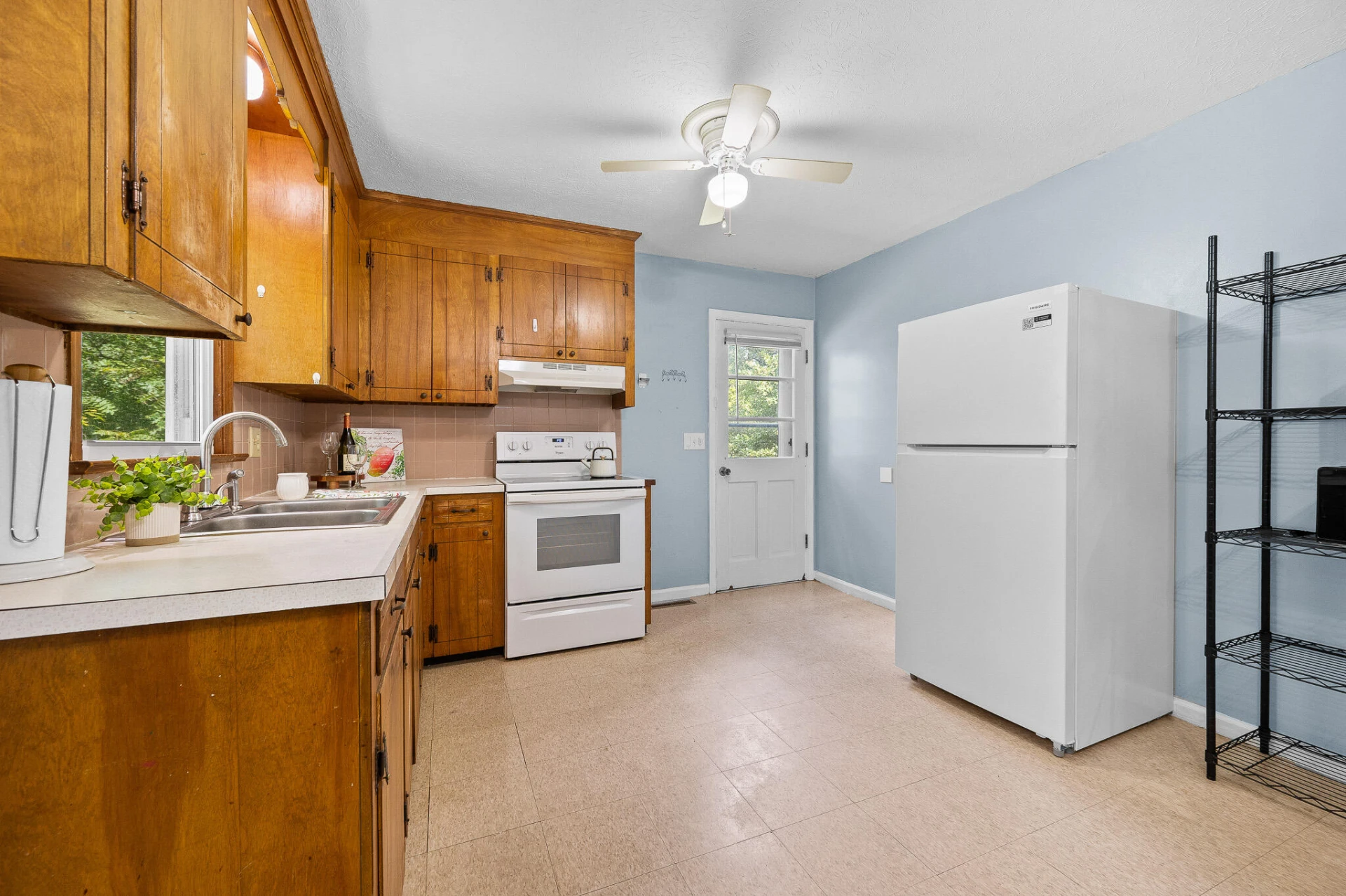 120 Willow LN - Photo 15