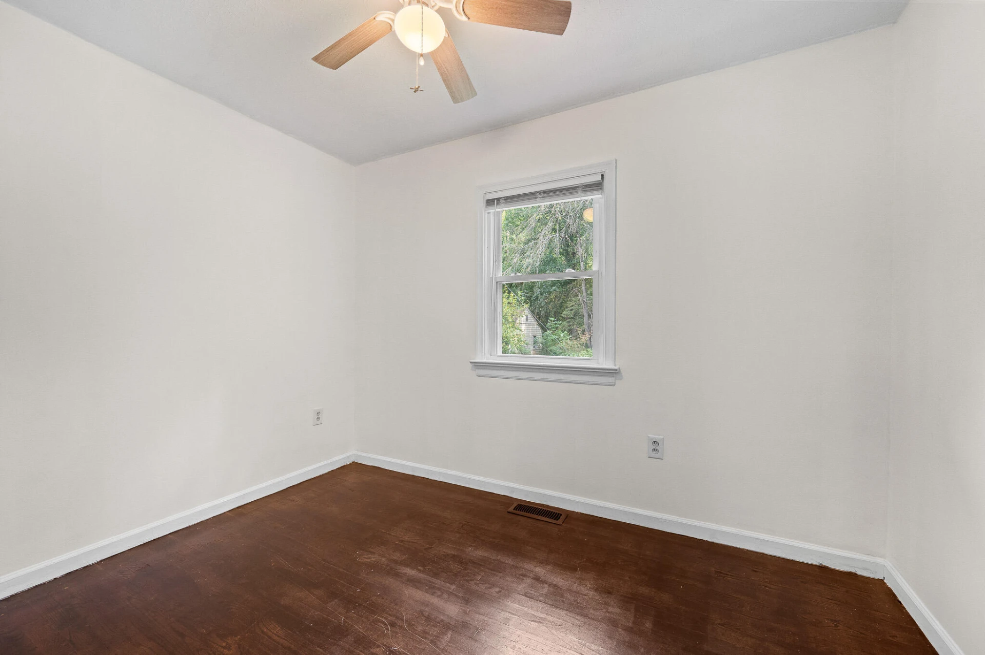 120 Willow LN - Photo 19