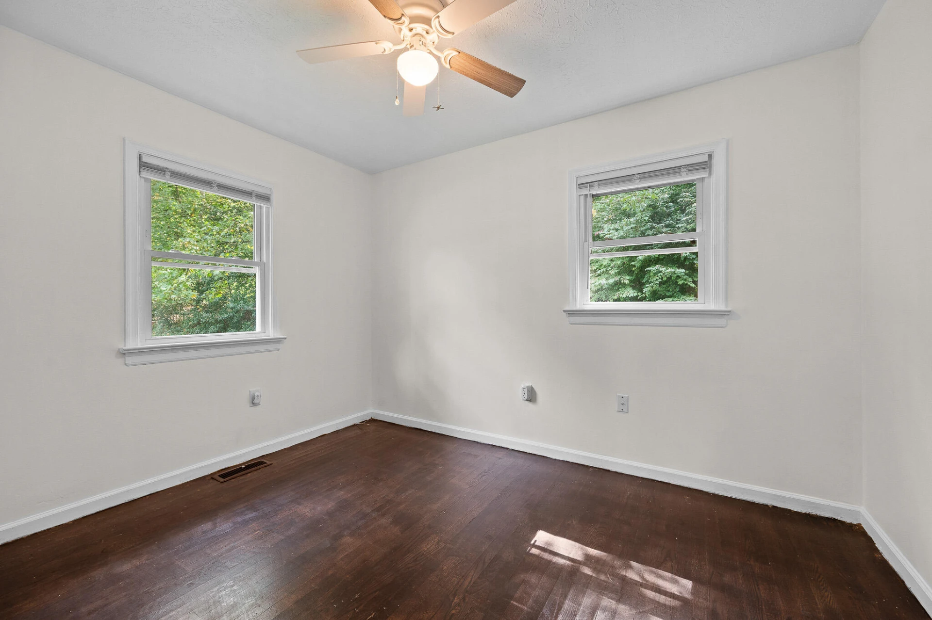 120 Willow LN - Photo 21