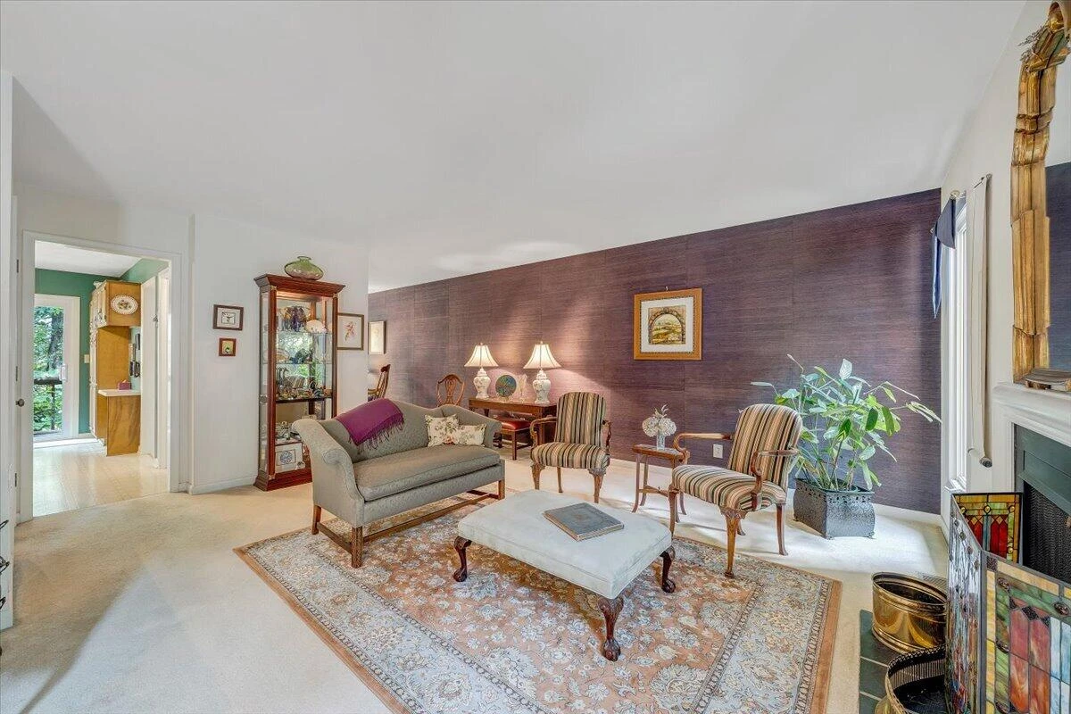 3512 Stonehenge SQ - Photo 5