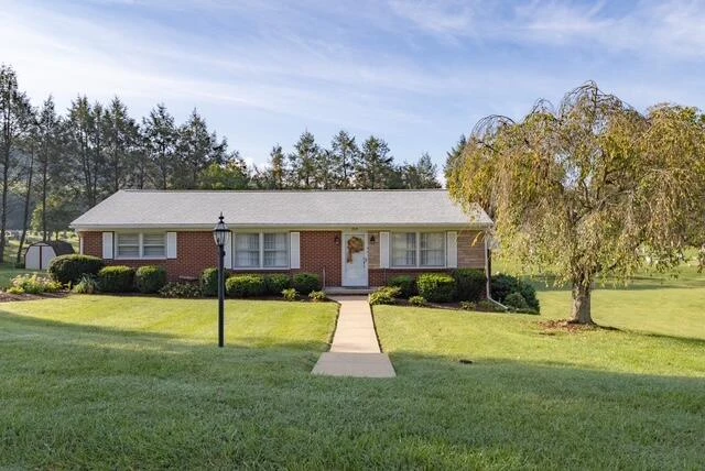 303 E Fairlawn DR - Photo 6