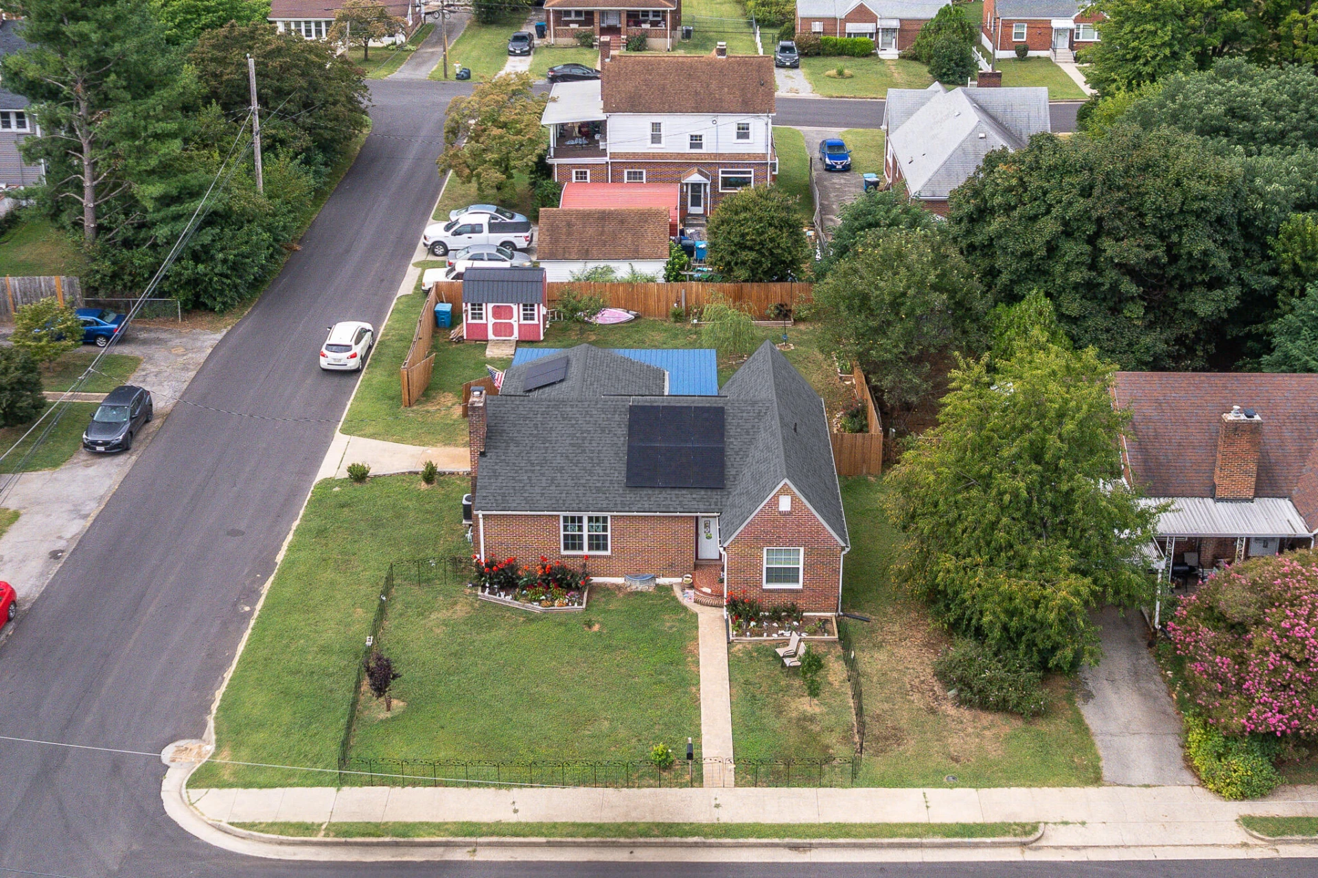 2804 Bradley ST NE - Photo 4