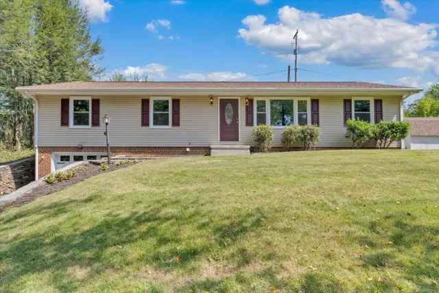 59 Silverbirch DR, Blue Ridge, VA, 24064