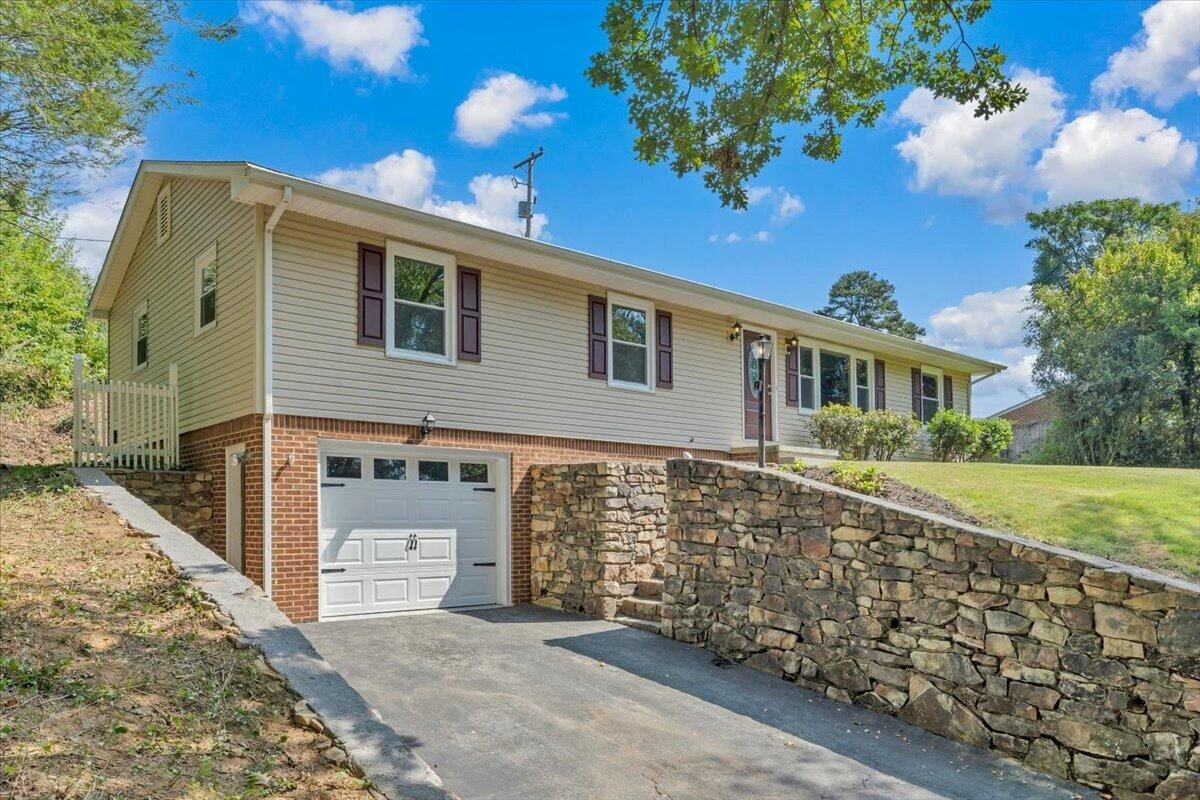 59 Silverbirch DR - Photo 2