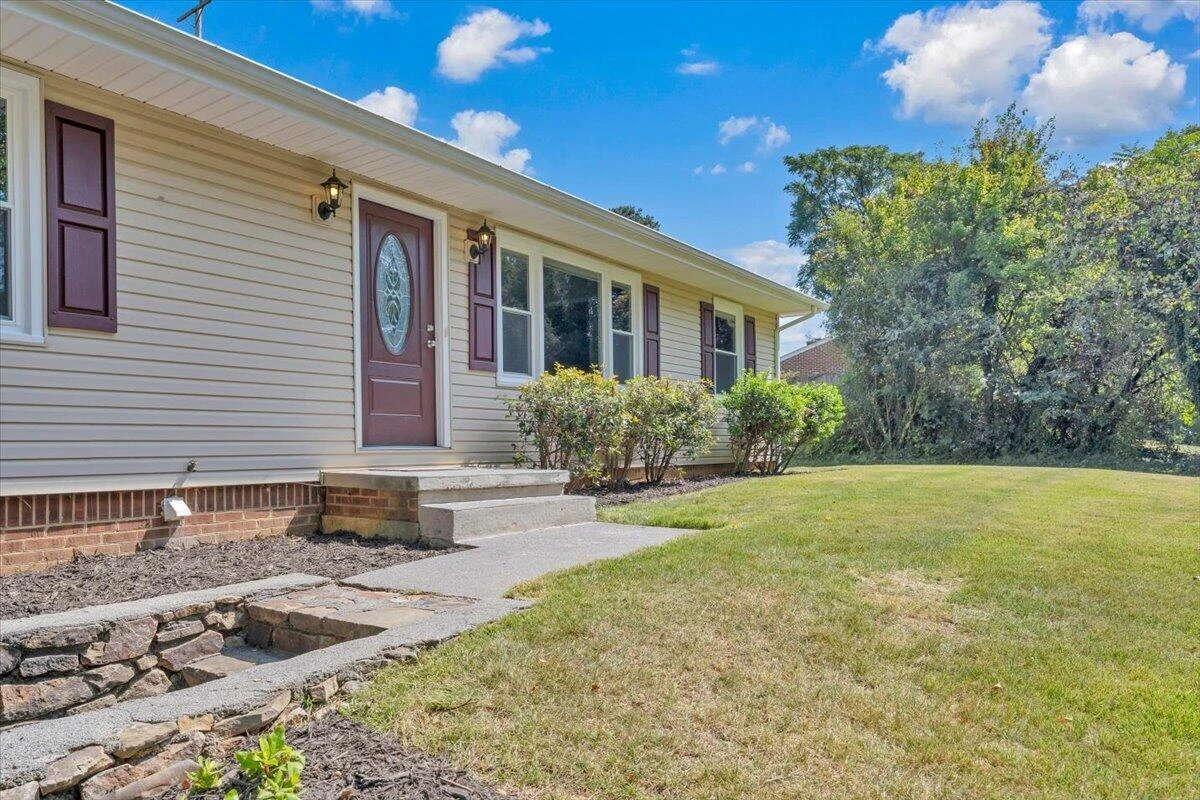 59 Silverbirch DR - Photo 3