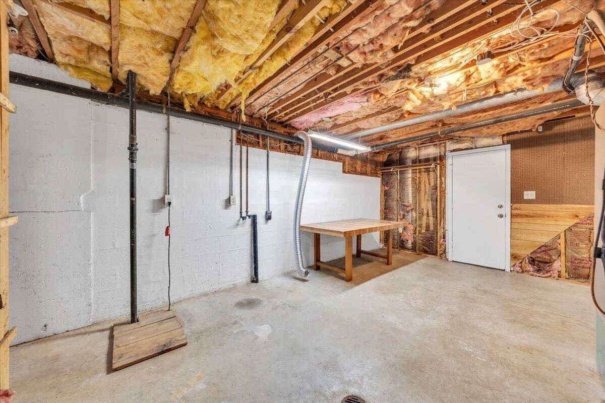 59 Silverbirch DR - Photo 32